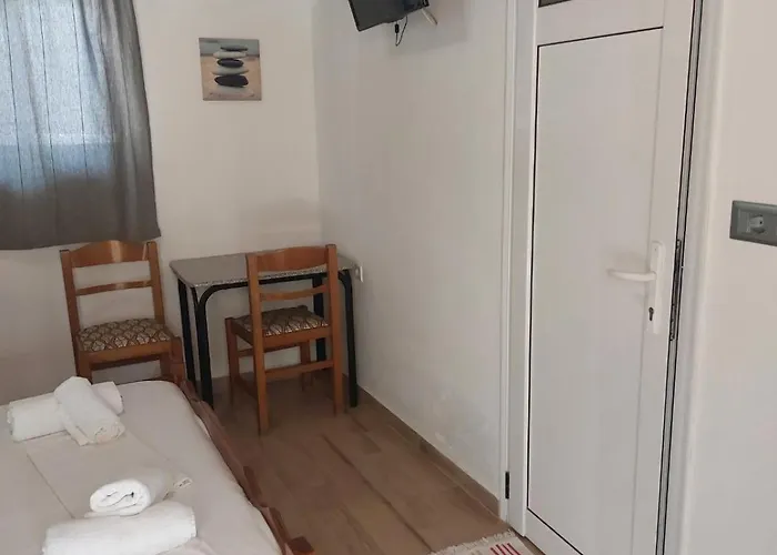 Soldatos 公寓 Marandokhórion